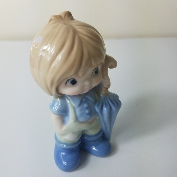 KELVIN'S CERAMIC LITTLE BOY FIGURINE - Picture 6 of 8